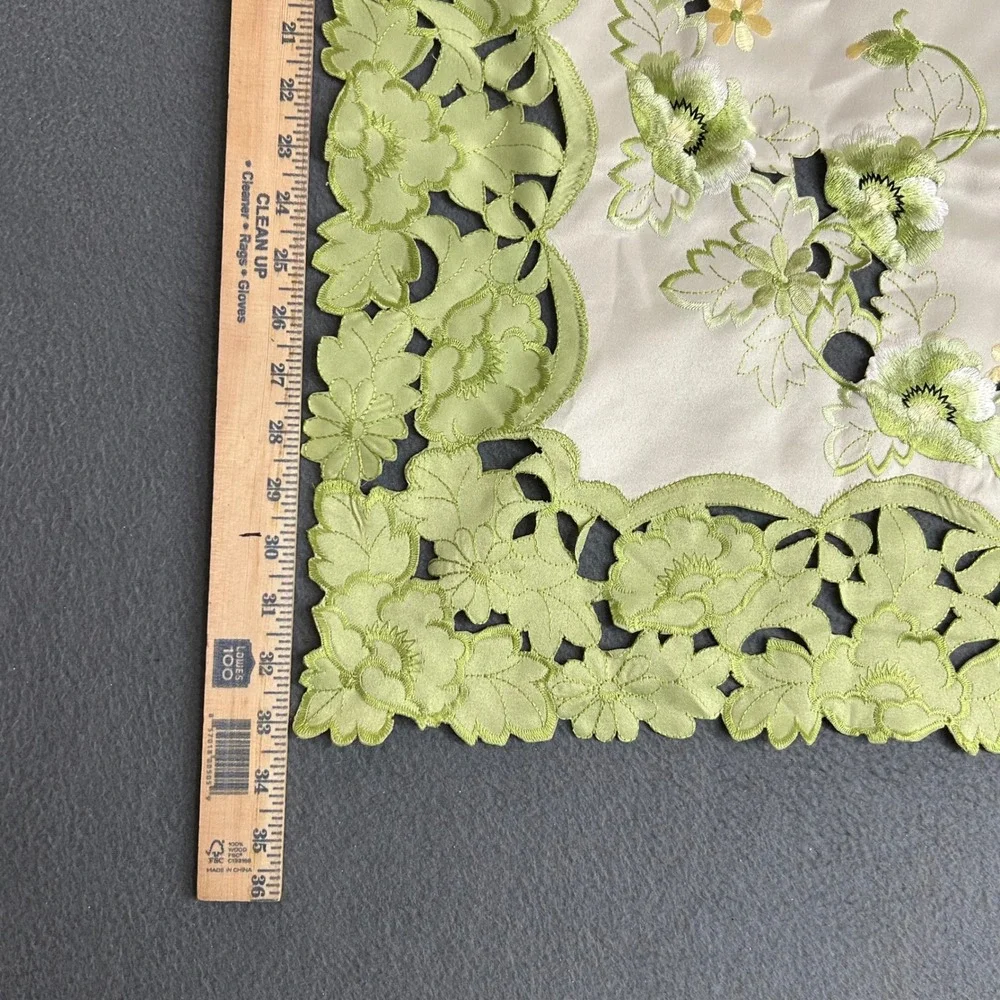 Unbranded Tablecloth Unisex 34in Green Floral Embroidered Cut-Out Lace Square
